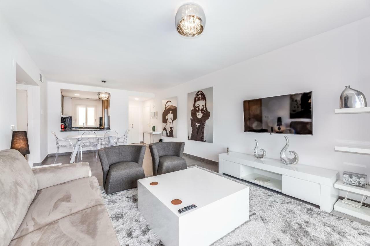 By Riva - Incredible, Stylish 2 Bedroom Apt In Puerto Banus Gardens Marbella Luaran gambar